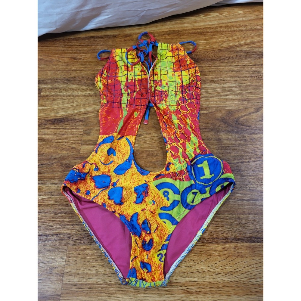 Elisa Lejuez Size M Colorful 1 Piece Bathingsuit